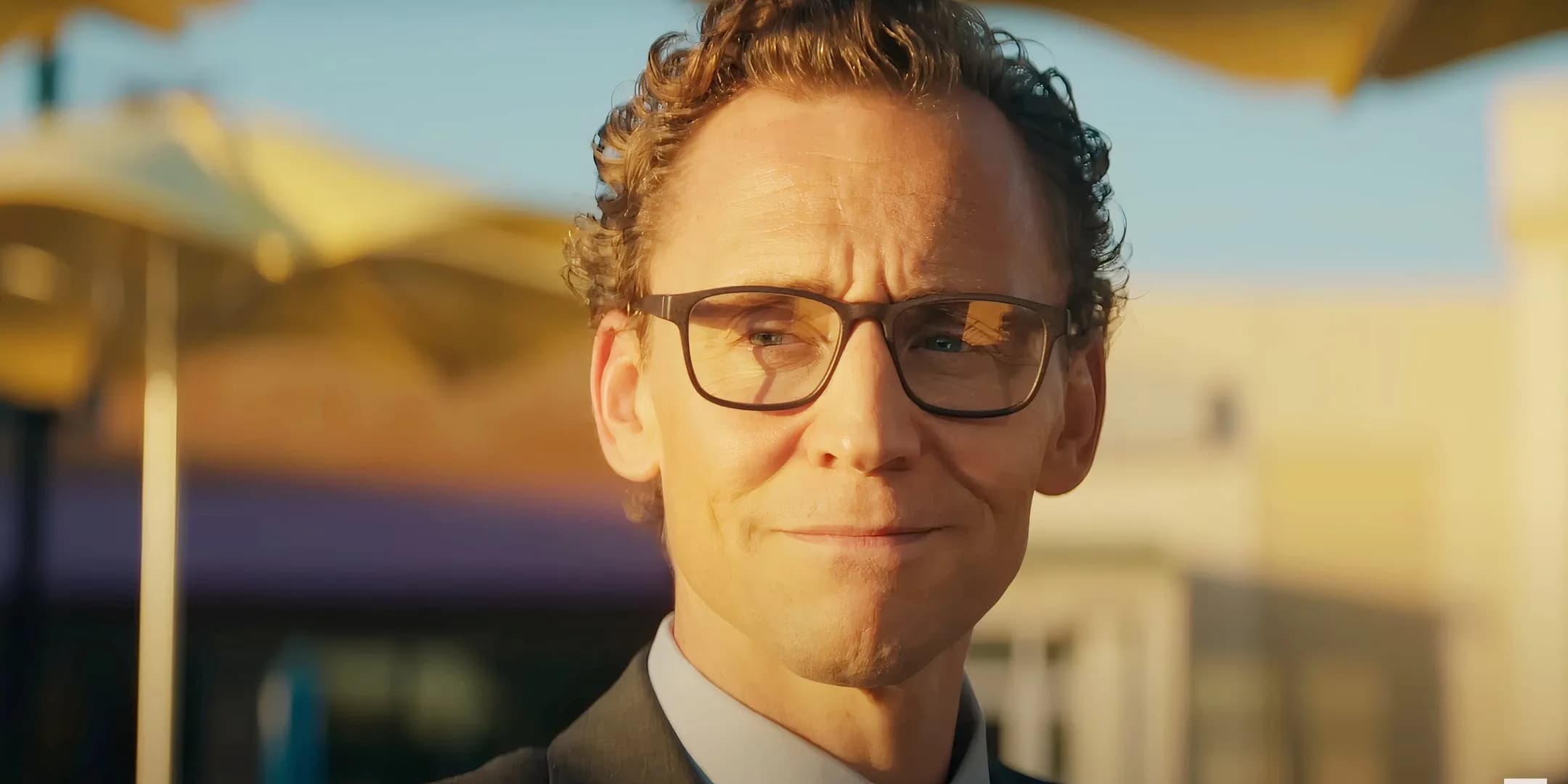 查克的一生首支完整预告片发布：一部颠覆时间线的感人故事